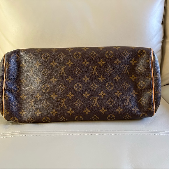 Louis Vuitton Montorgueil GM - Picture 6 of 15